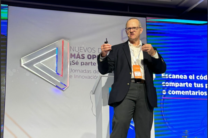 Andrew Phillips en su charla de Jornadas de Conocimiento e Innovación ISA 2024