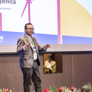 DIalogos ISA 081 JF80544